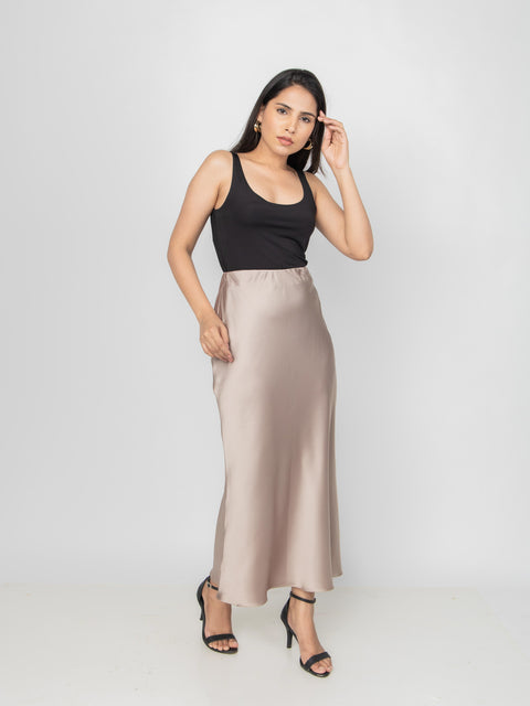 CHAMPAGNE SATIN FLUID SKIRT