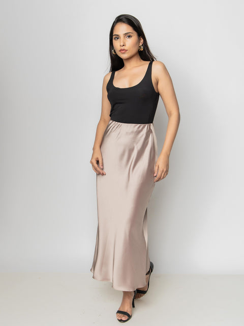 CHAMPAGNE SATIN FLUID SKIRT
