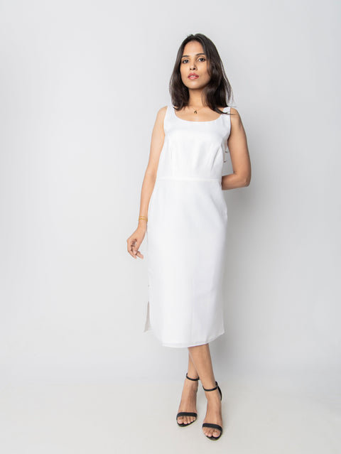 WHITE LINEN STRAIGHT FIT DRESS