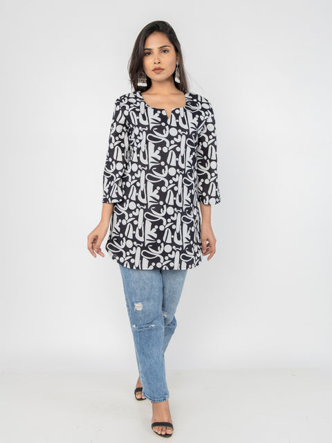 BLACK & WHITE ABSTRACT PRINT KURTI