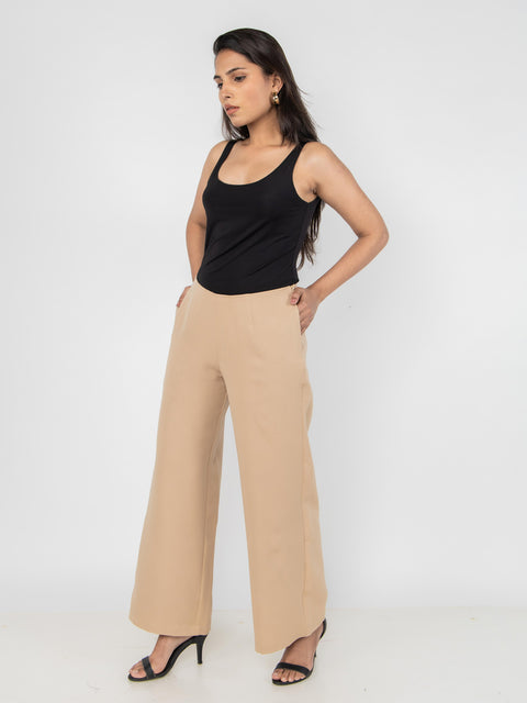 STRAIGHT SEAMLESS BEIGE PANTS