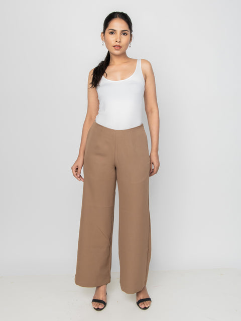 BROWN STRAIGHT FIT SEAMLESS PANTS