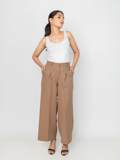 BROWN WIDE LEG PLEATED PANTS